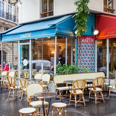 Apartment Veeve - Rue Spontini Comfort Paris