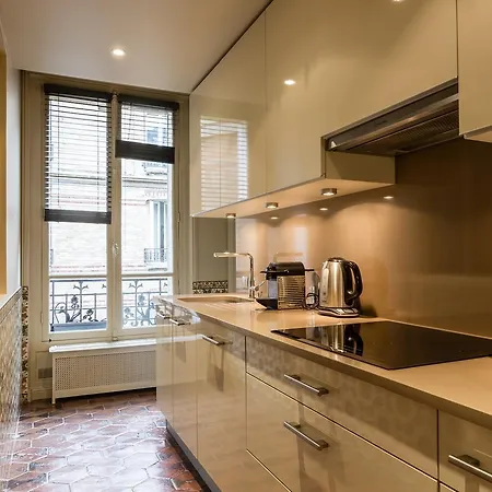 Apartment Veeve - Rue Spontini Comfort