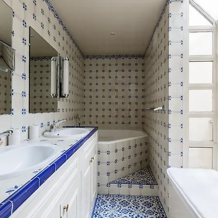 Apartment Veeve - Rue Spontini Comfort